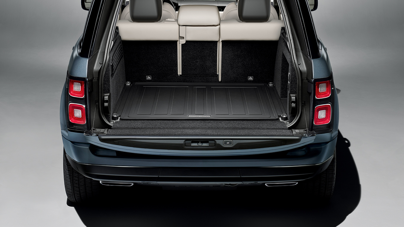 Shop Land Rover Load space Rubber Mat - Executive Class Seating, 18MY onwards in Qatar